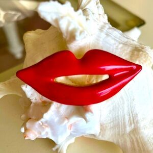 Vintage Ruby Red Kiss Lips